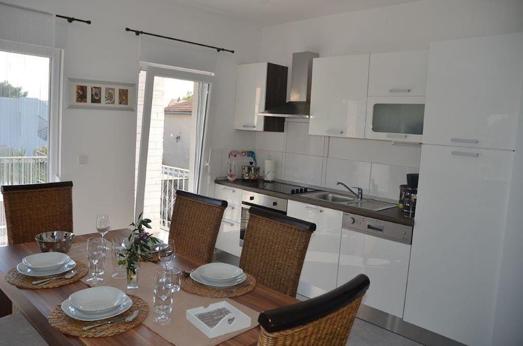 Apartments Villa Marina Vodice Habitación foto