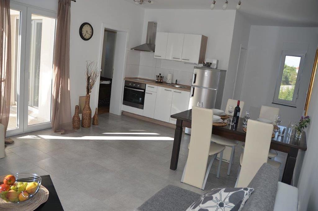 Apartments Villa Marina Vodice Habitación foto